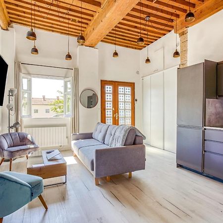 Charming 6-Person Apartment Terreaux & Croix Rousse Area Лион Екстериор снимка